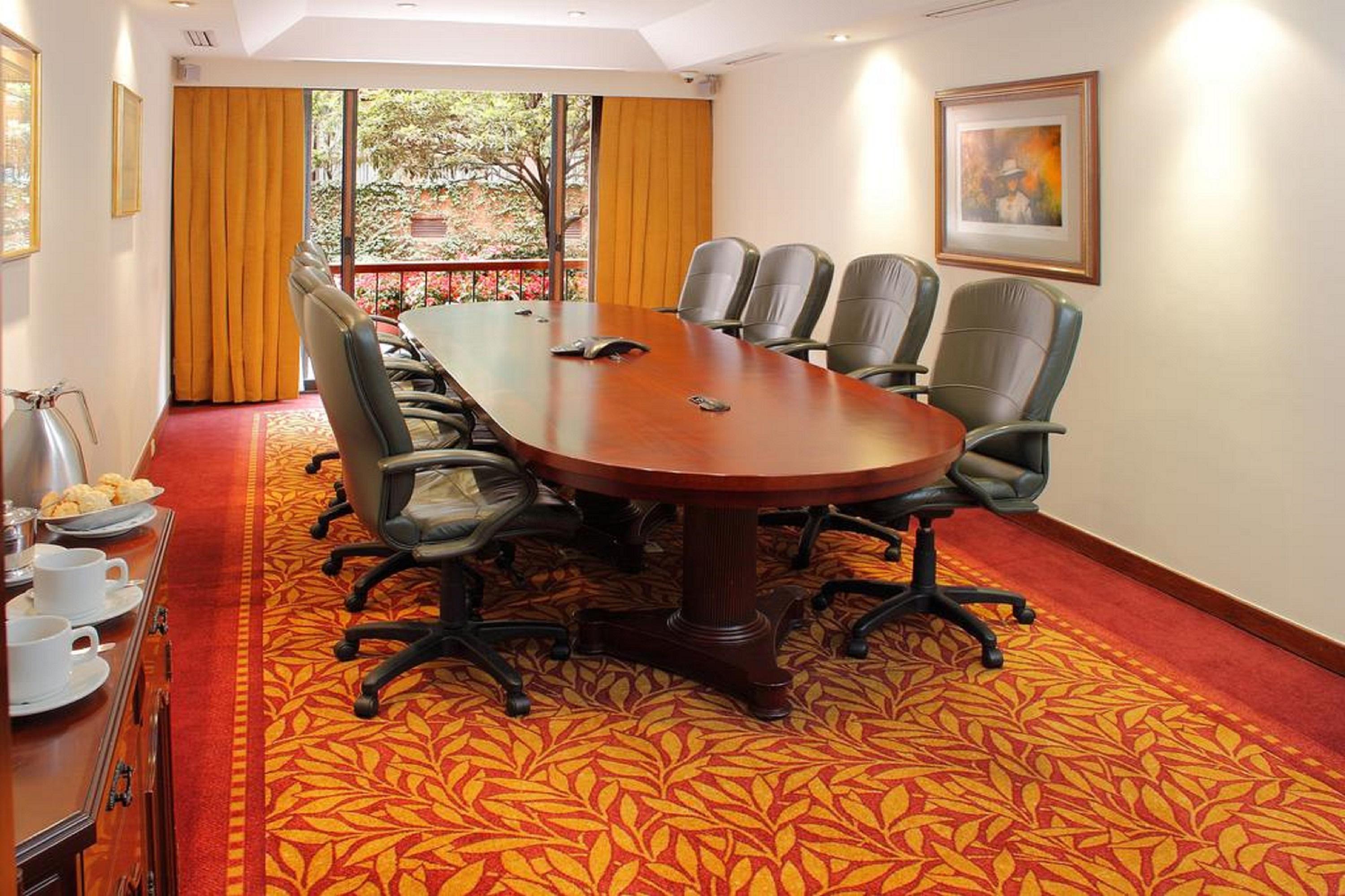Hotel Estelar La Fontana Bogotá Zewnętrze zdjęcie A meeting room