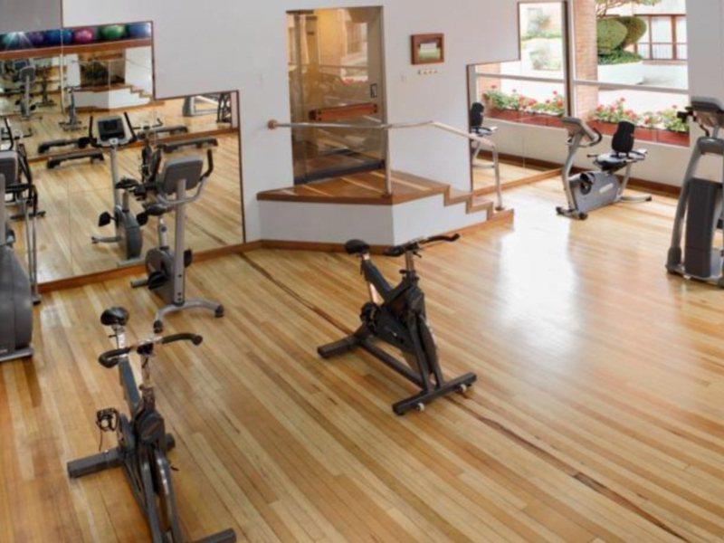 Hotel Estelar La Fontana Bogotá Zewnętrze zdjęcie A gym in a hotel